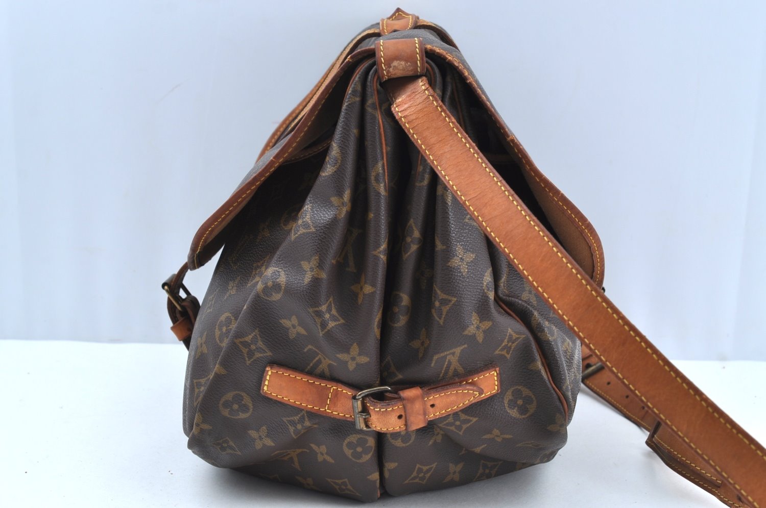 Authentic Louis Vuitton Monogram Saumur 35 Shoulder Cross Bag M42254 LV K7669