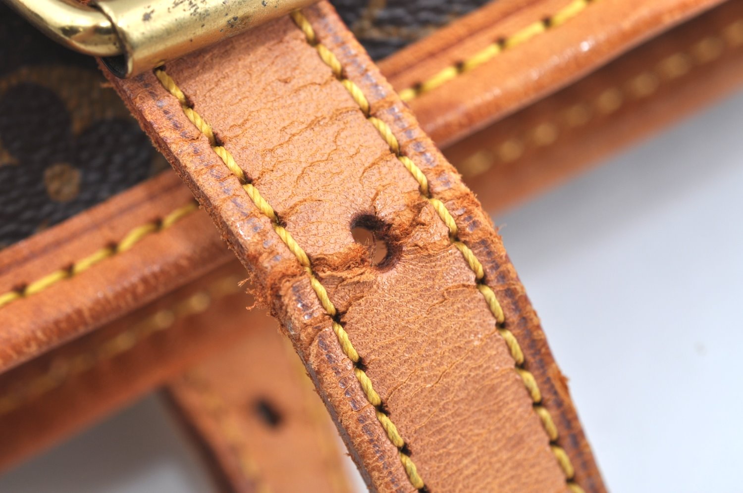 Authentic Louis Vuitton Monogram Bucket GM Shoulder Tote Bag M42236 LV K7672