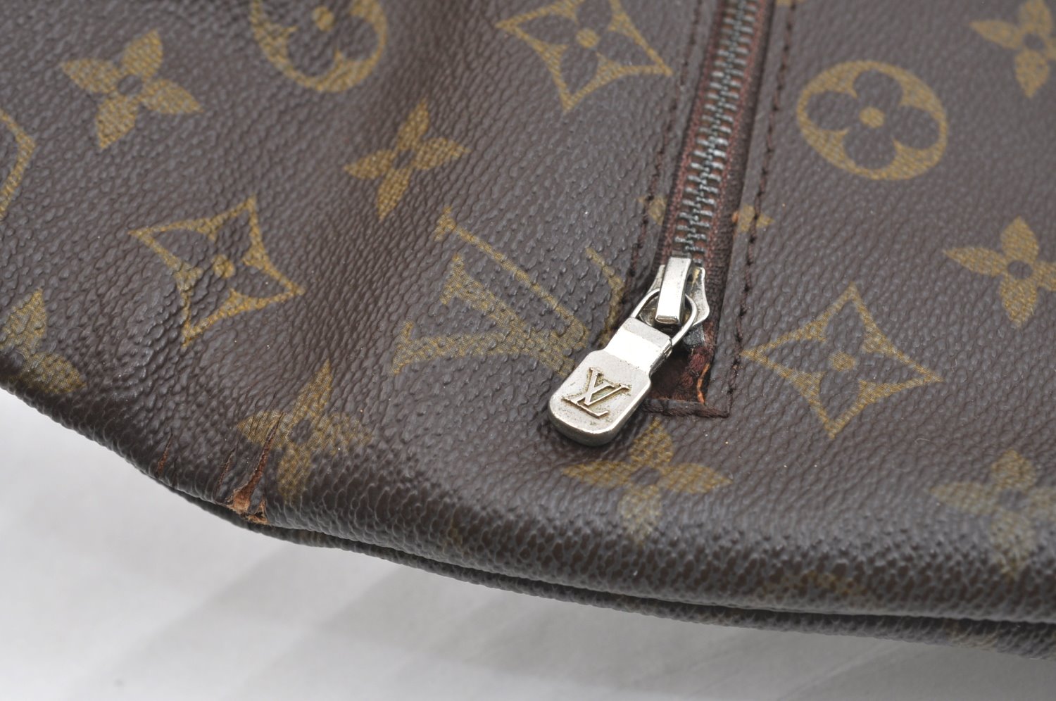 Auth Louis Vuitton Monogram Pochette Pliante Clutch Hand Bag Old Model LV K7681