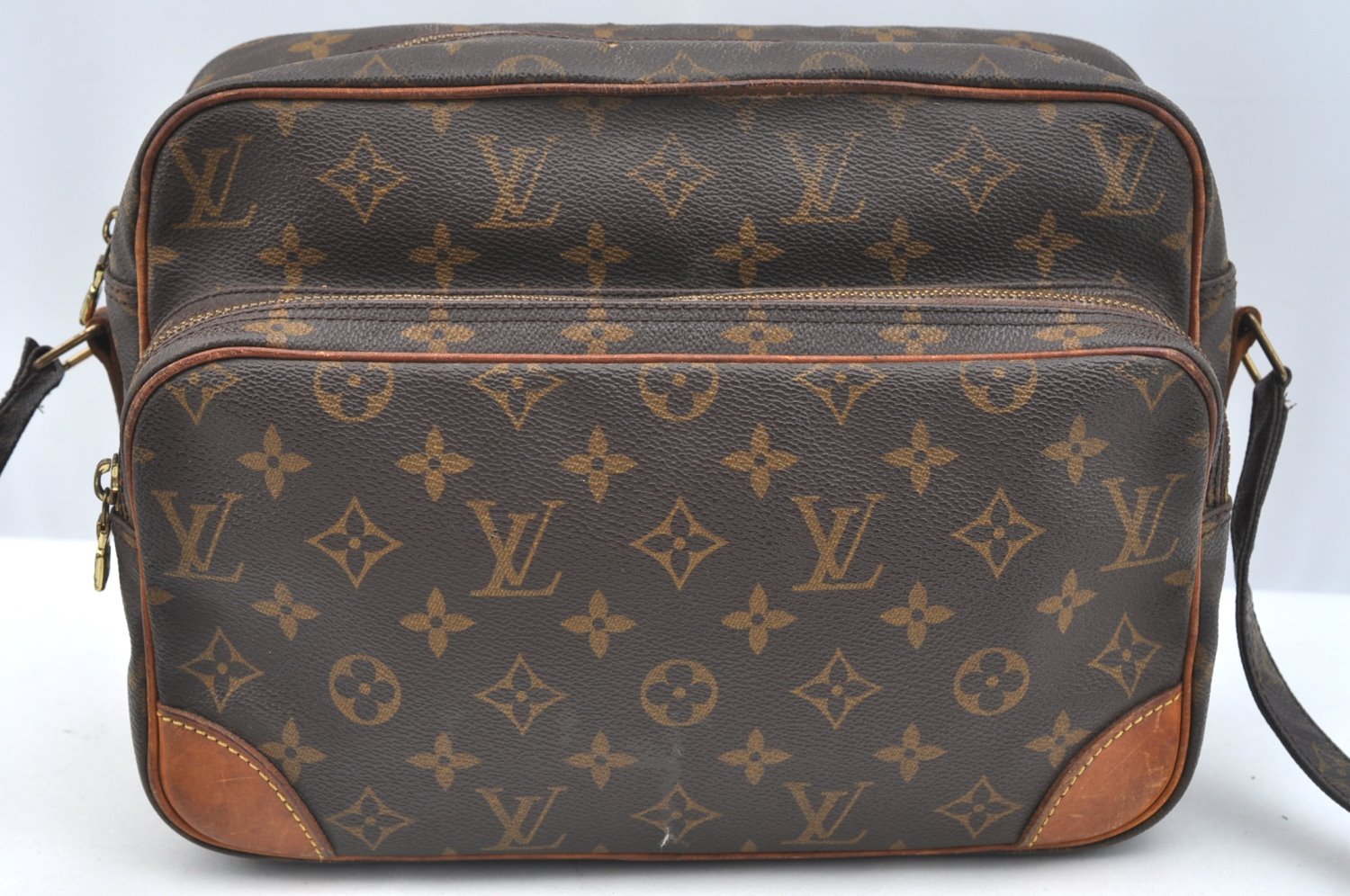 Authentic Louis Vuitton Monogram Nile Shoulder Cross Body Bag M45244 LV K7682