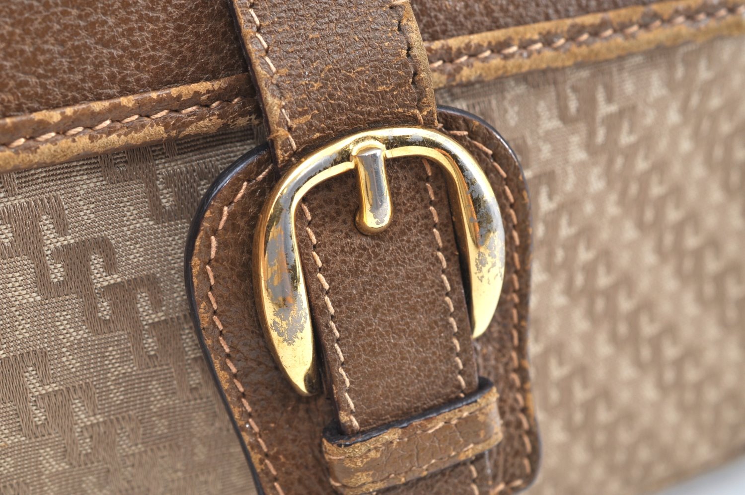 Authentic GUCCI Vintage Shoulder Cross Body Bag Purse Canvas Leather Beige K7685