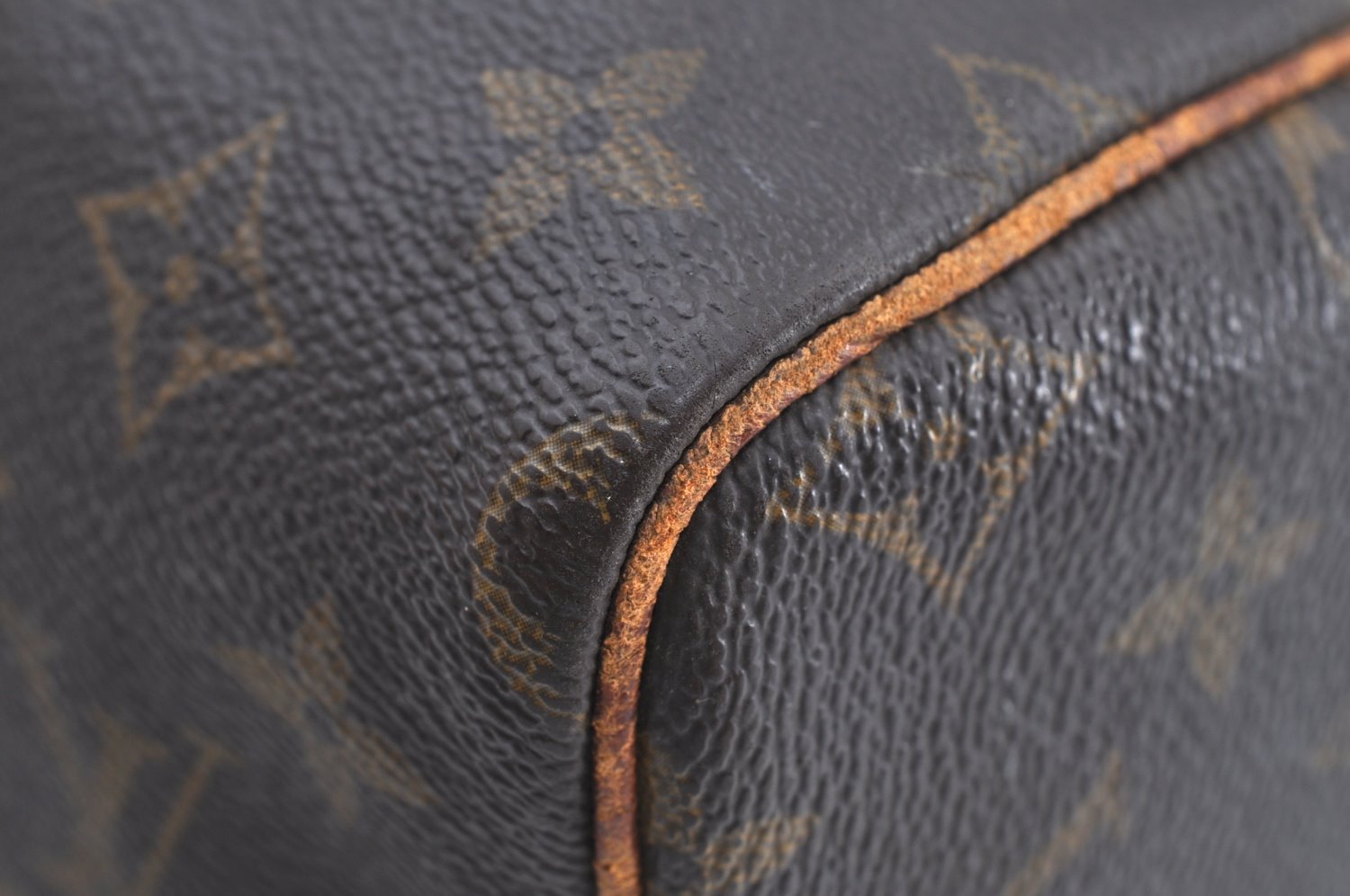 Authentic Louis Vuitton Monogram Speedy 30 Hand Boston Bag M41526 LV K7689