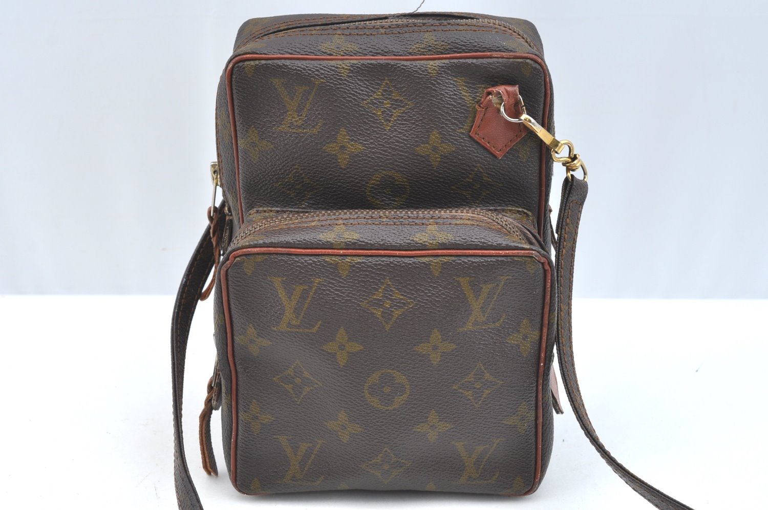 Authentic Louis Vuitton Monogram Amazone Shoulder Cross Bag Old Model Junk K7692