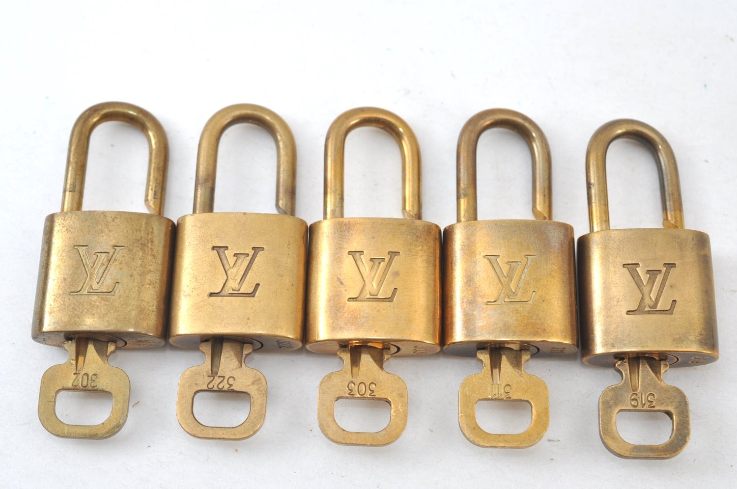 Authentic Louis Vuitton Padlock & Keys 10Set LV K7725