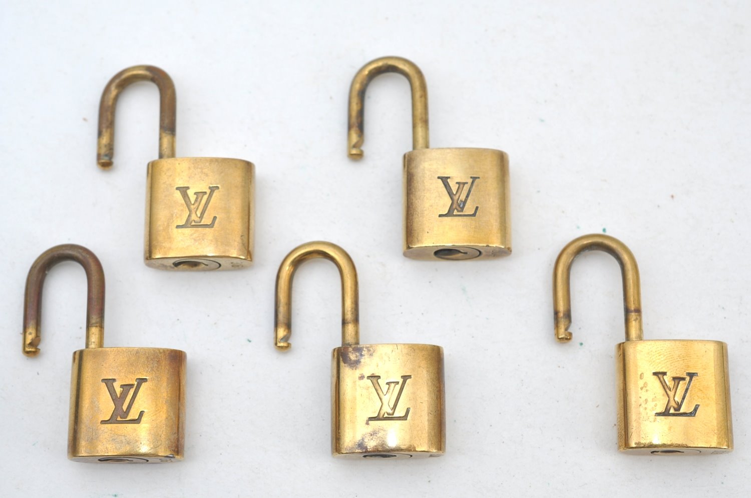 Authentic Louis Vuitton Padlock Gold 10Set LV K7726