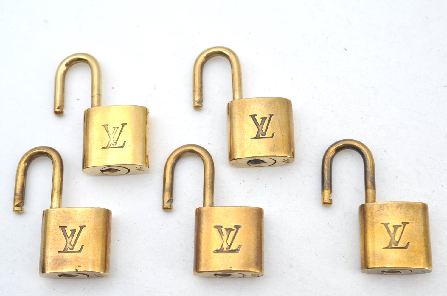 Authentic Louis Vuitton Padlock Gold 10Set LV K7727