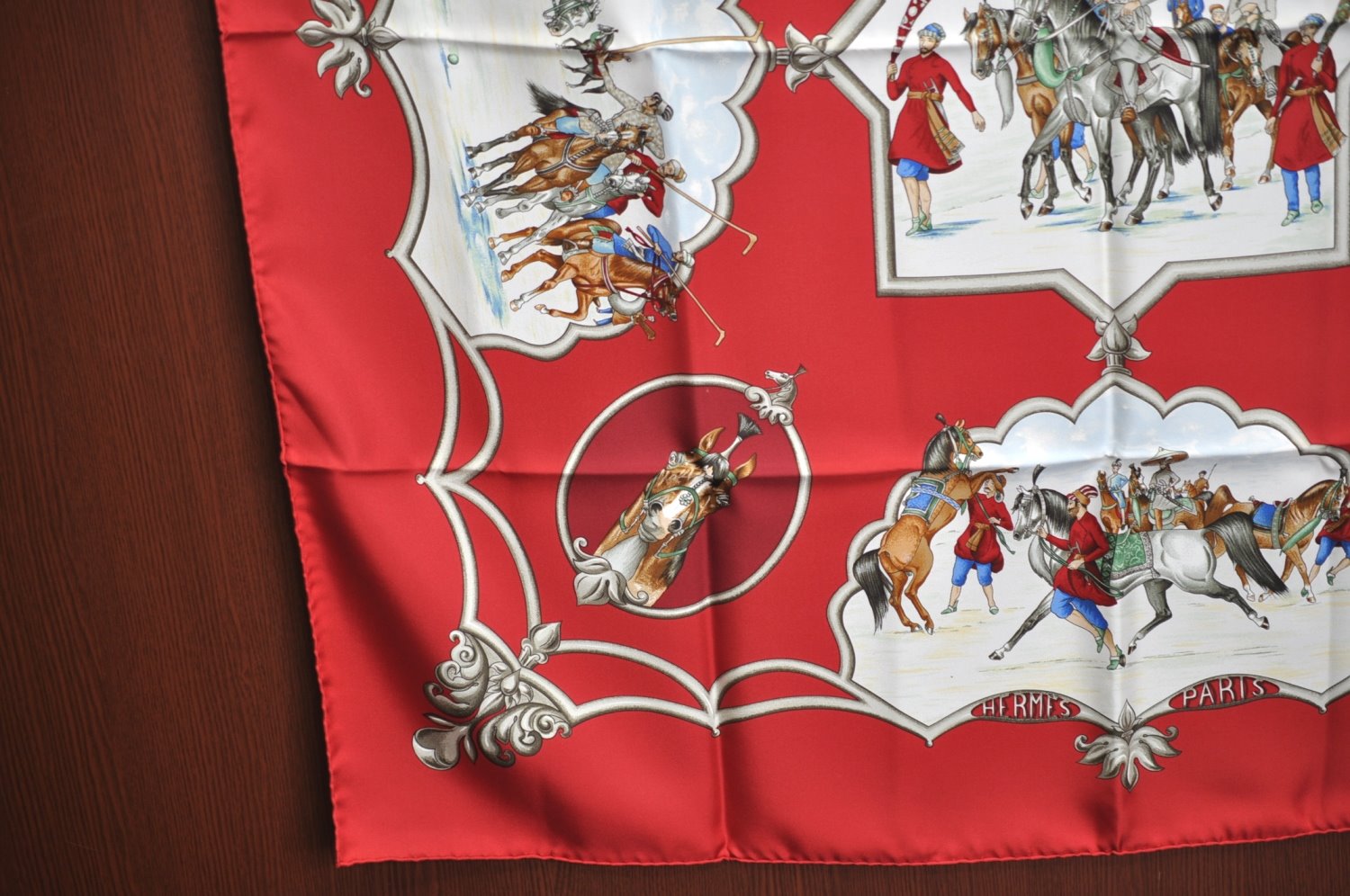 Authentic HERMES Carre 90 Scarf 