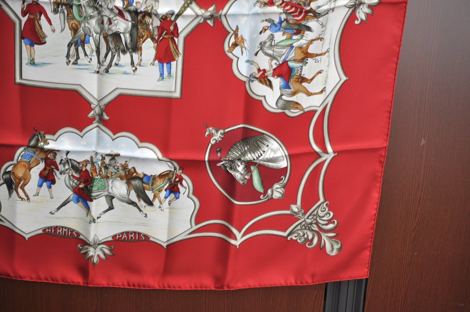 Authentic HERMES Carre 90 Scarf 