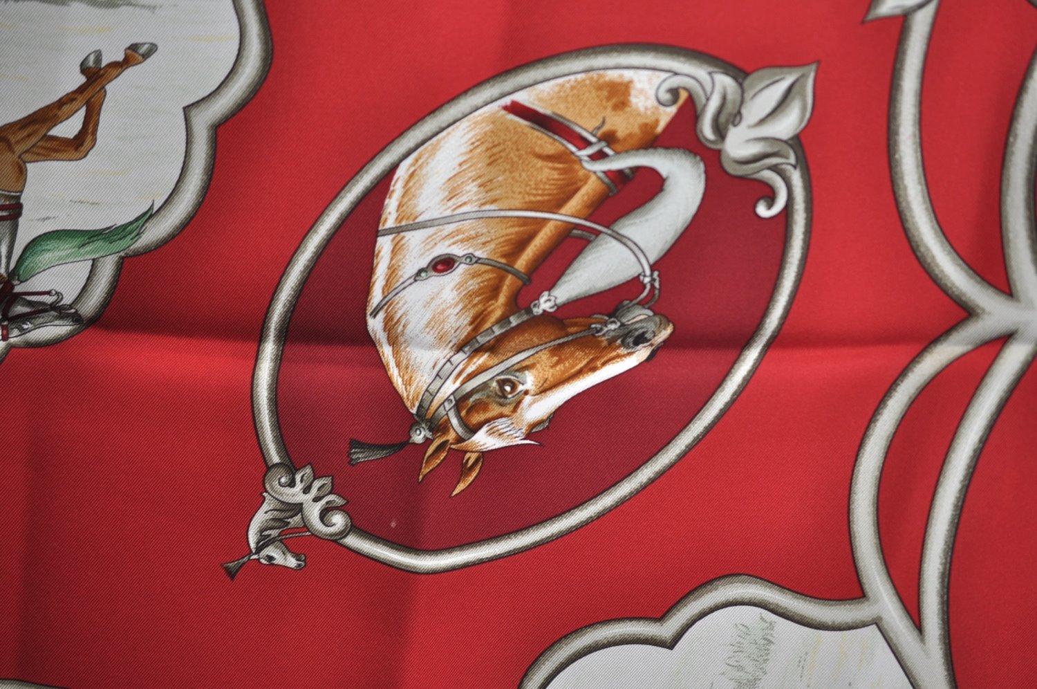 Authentic HERMES Carre 90 Scarf 