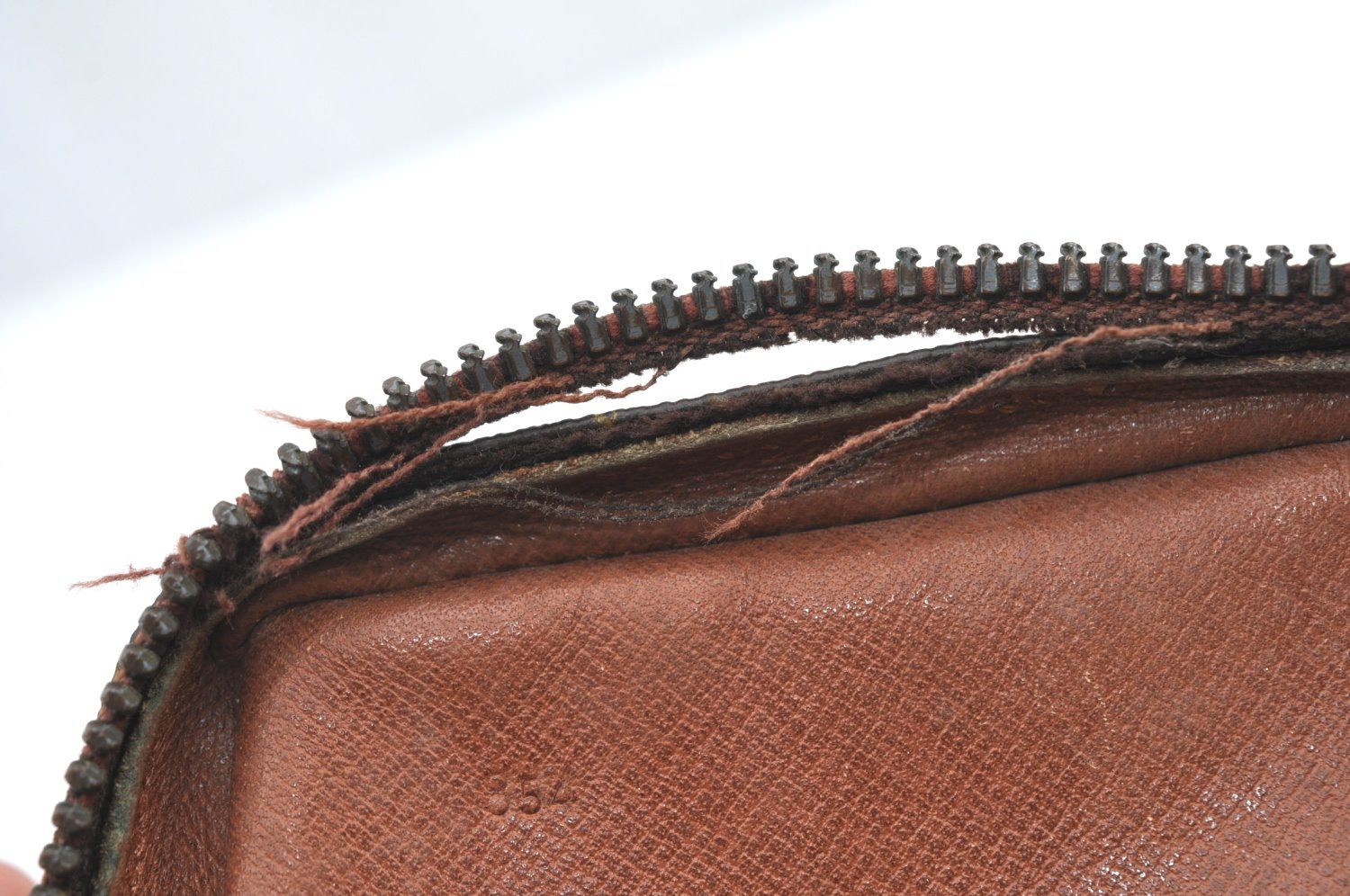 Auth Louis Vuitton Monogram Mini Poche Danube Shoulder Cross Bag M45268 LV K7737