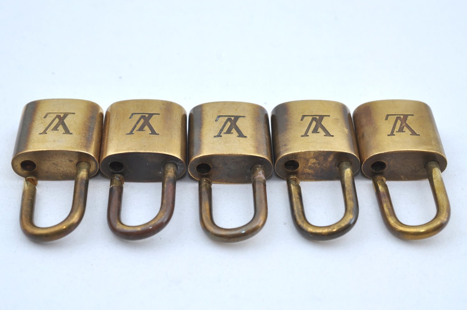 Authentic Louis Vuitton Padlock Gold 10Set LV K7741