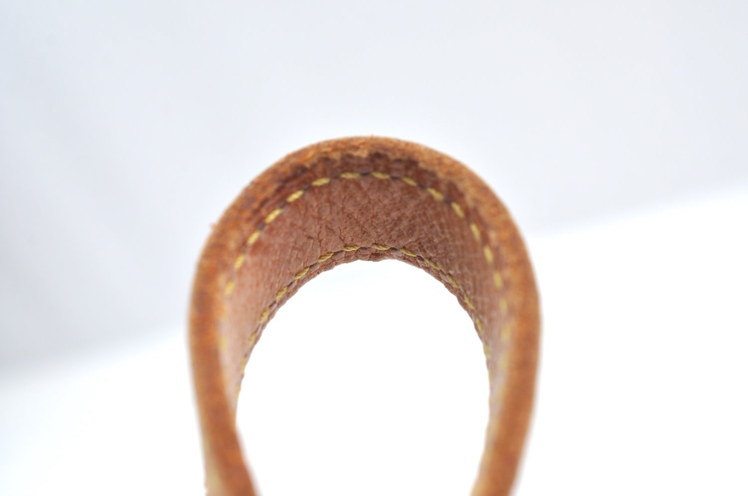 Authentic Louis Vuitton Leather Shoulder Strap For Bucket GM 31.9