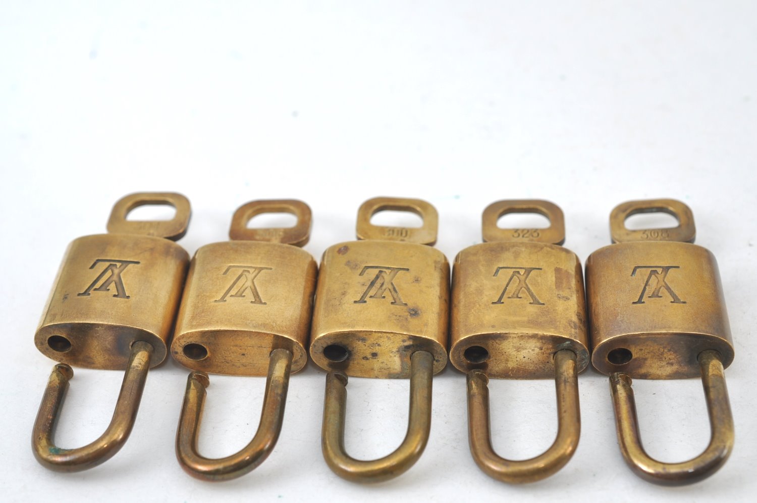 Authentic Louis Vuitton Padlock & Keys 10Set LV K7762