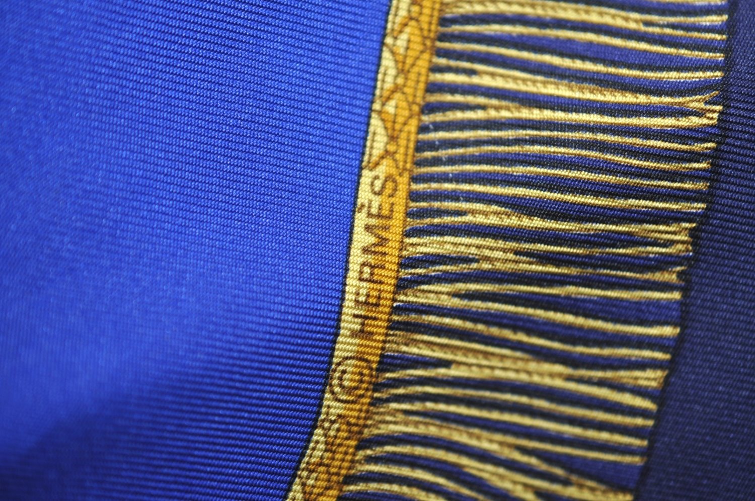 Authentic HERMES Carre 90 Scarf 