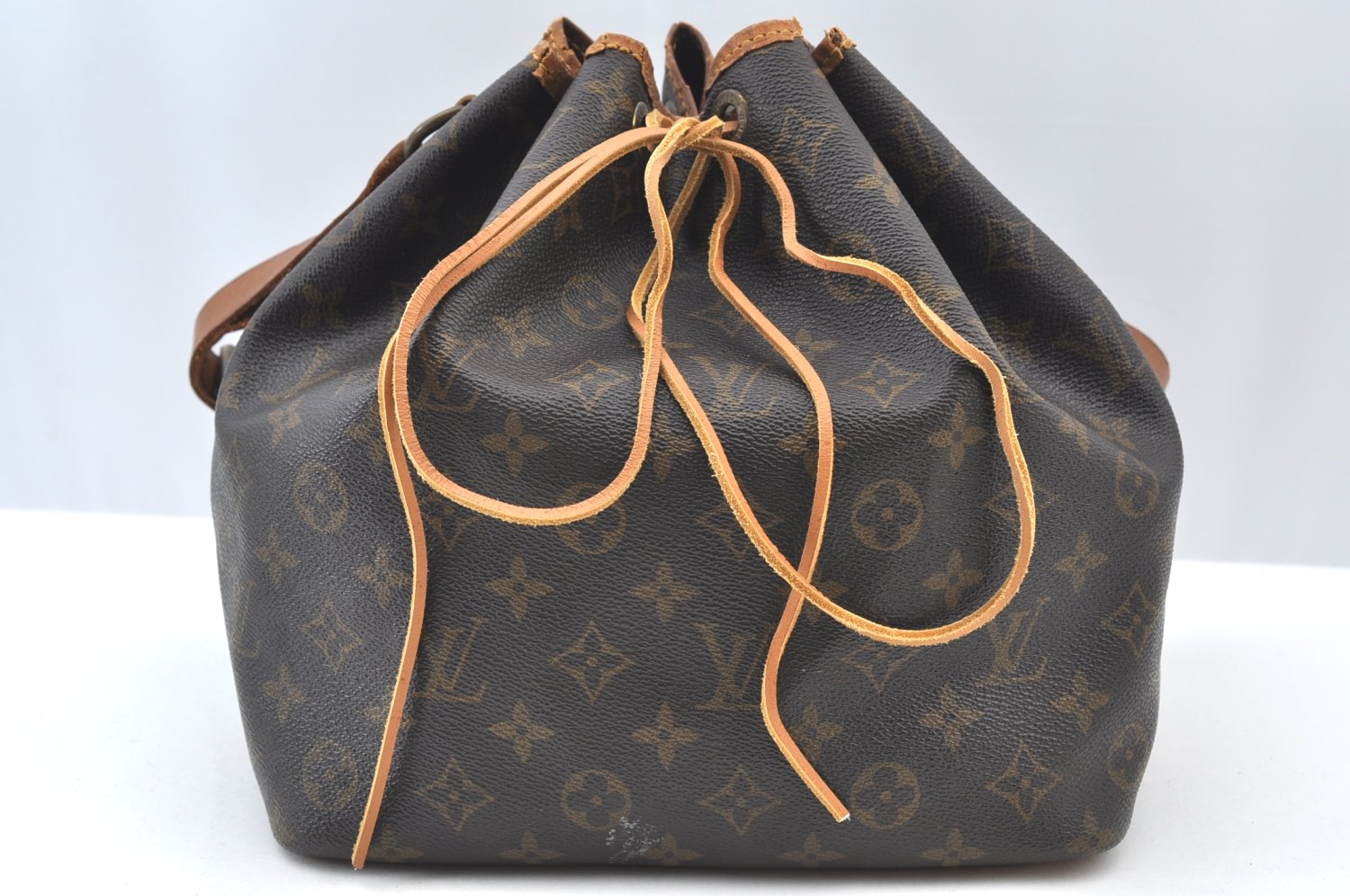 Authentic Louis Vuitton Monogram Petit Noe M42226 Shoulder Drawstring Bag K7792