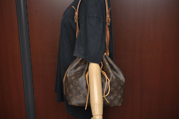 Authentic Louis Vuitton Monogram Petit Noe M42226 Shoulder Drawstring Bag K7792