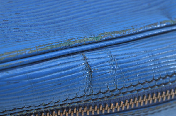 Authentic Louis Vuitton Epi Trocadero 24 Blue Shoulder Bag LV K7802