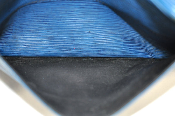 Authentic Louis Vuitton Epi Trocadero 24 Blue Shoulder Bag LV K7802