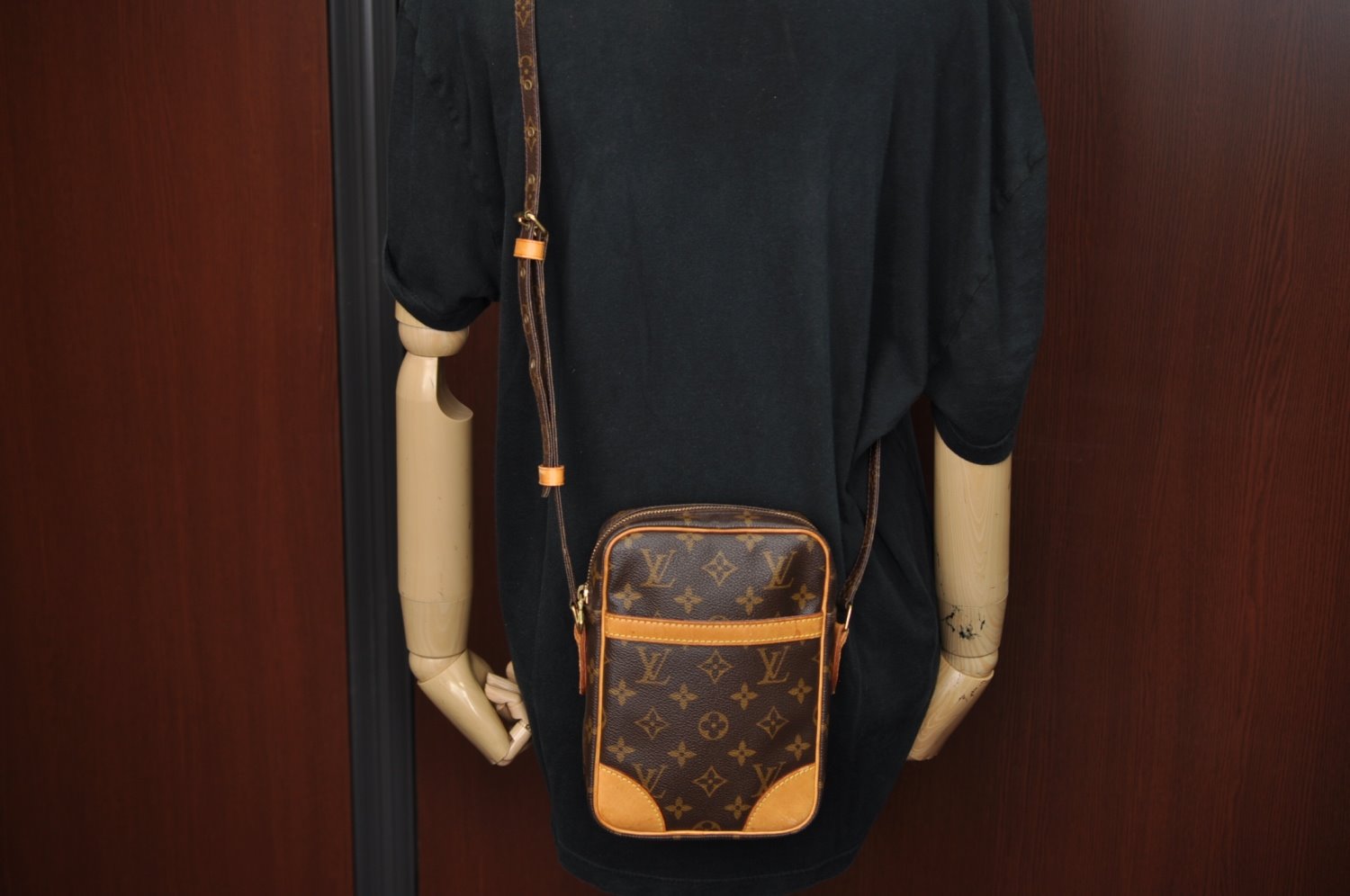 Authentic Louis Vuitton Monogram Danube Shoulder Cross Body Bag M45266 LV K7843