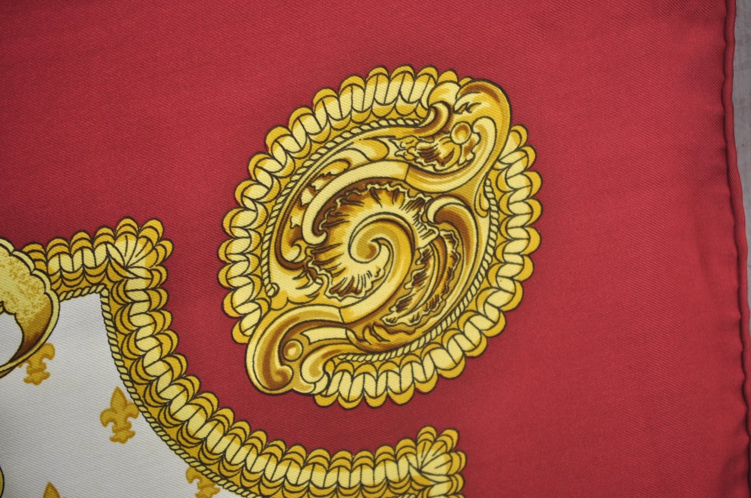 Authentic HERMES Carre 90 Scarf 