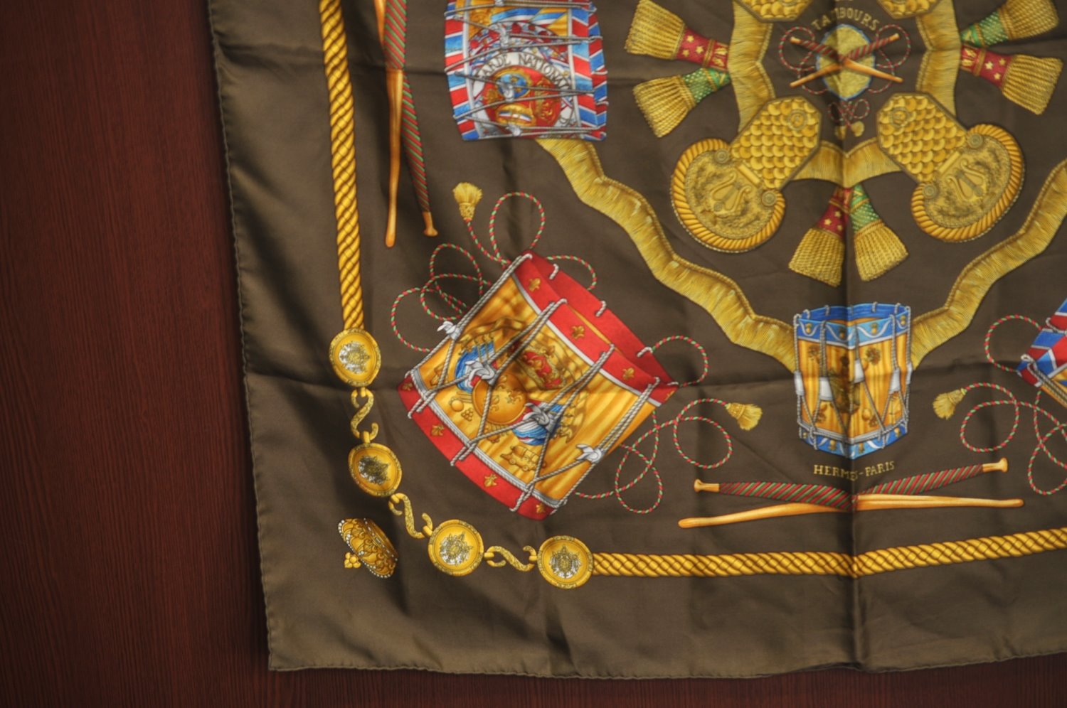 Authentic HERMES Carre 90 Scarf 