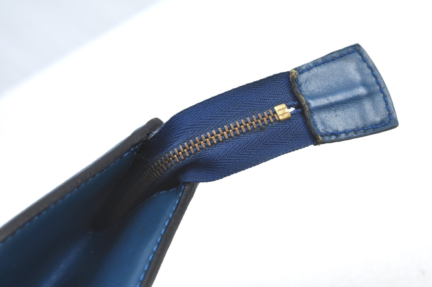 Authentic Louis Vuitton Epi Trousse Crete Clutch Bag Blue M48405 LV K7879