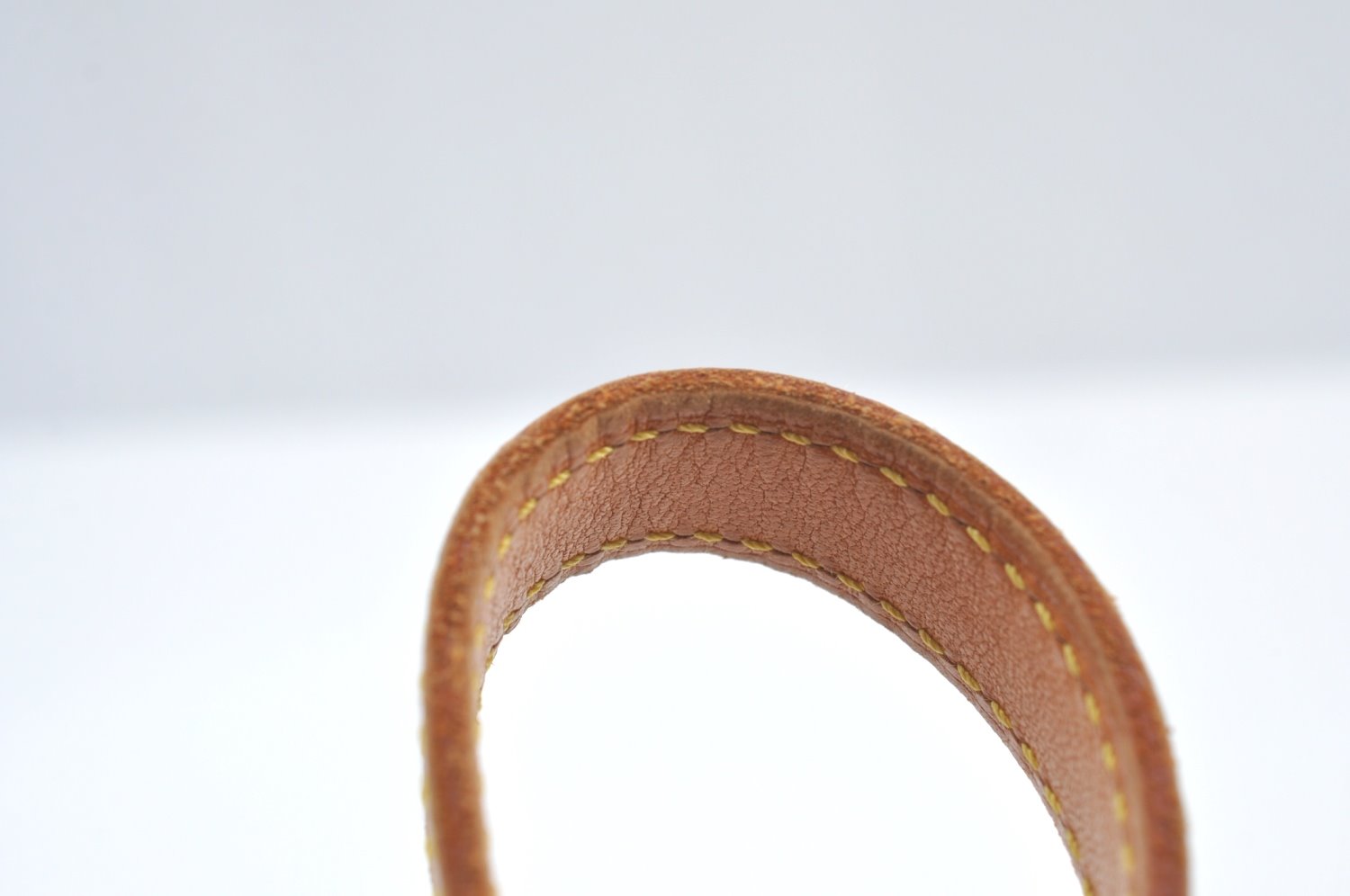 Authentic Louis Vuitton Leather Shoulder Strap For Bucket GM 31.9