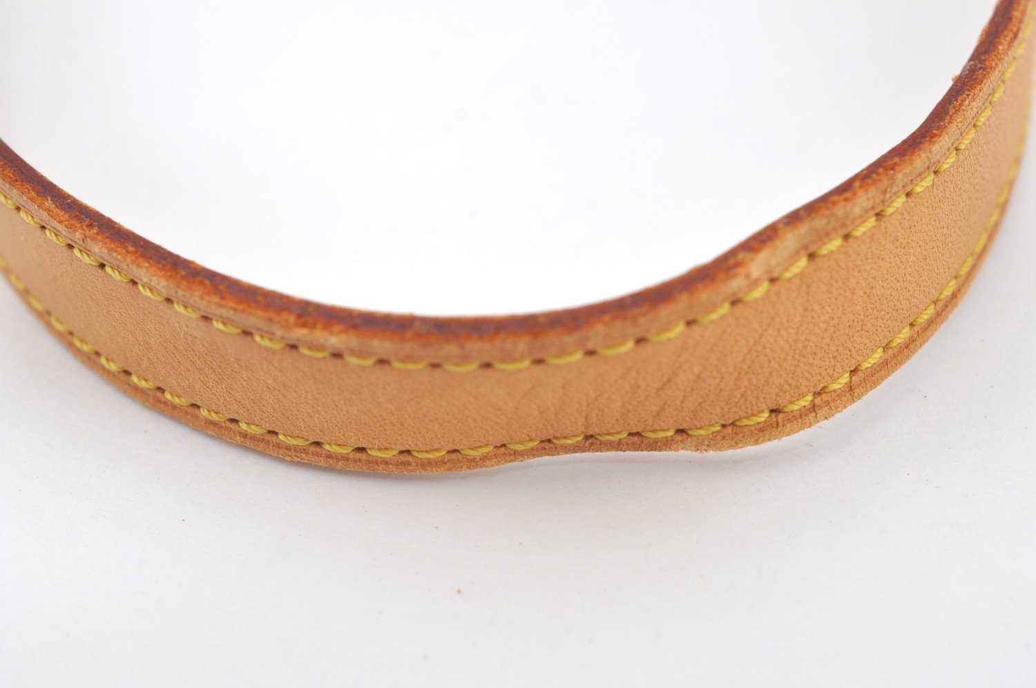 Authentic Louis Vuitton Leather Shoulder Strap For Bucket GM 31.9