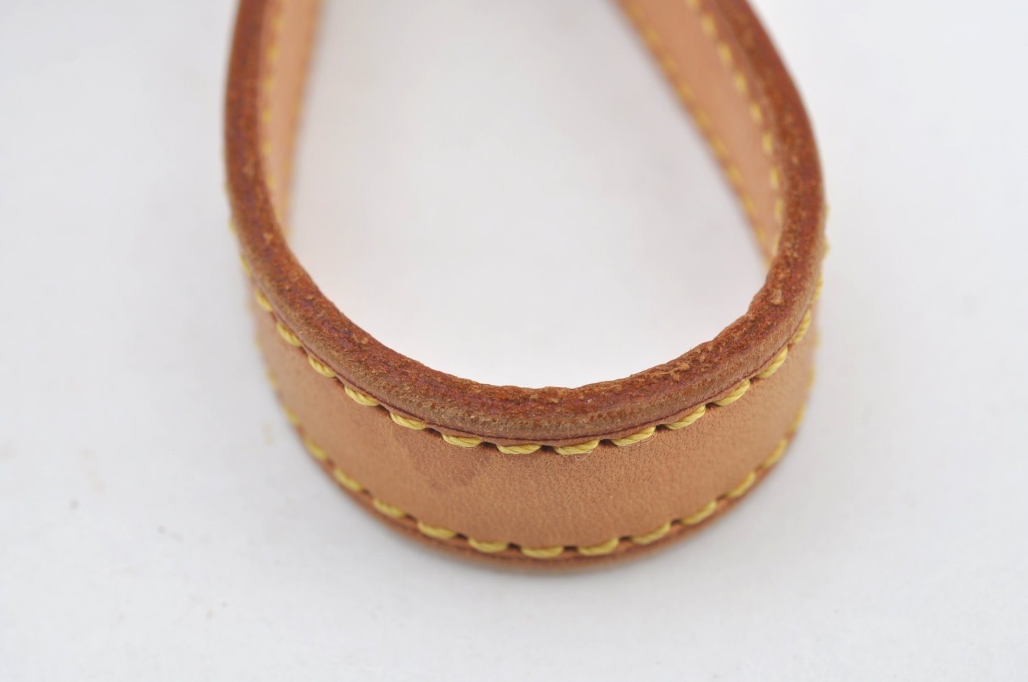 Authentic Louis Vuitton Leather Shoulder Strap For Bucket GM 31.9