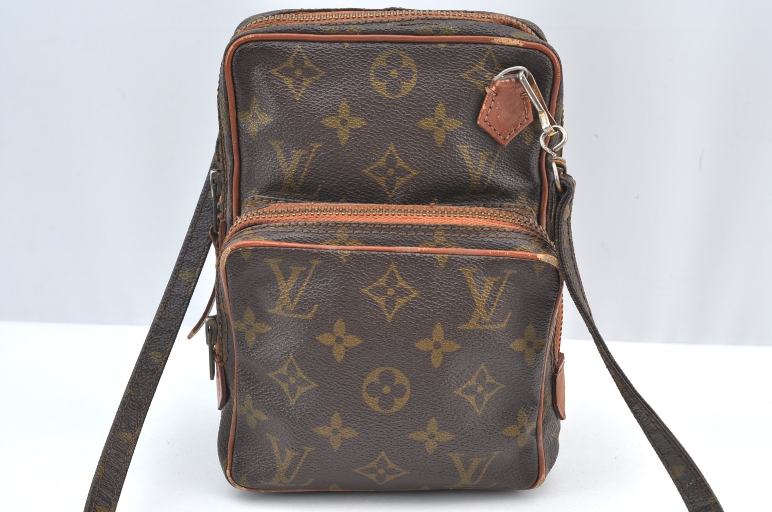 Authentic Louis Vuitton Monogram Amazone Shoulder Cross Body Bag Old Model K7905