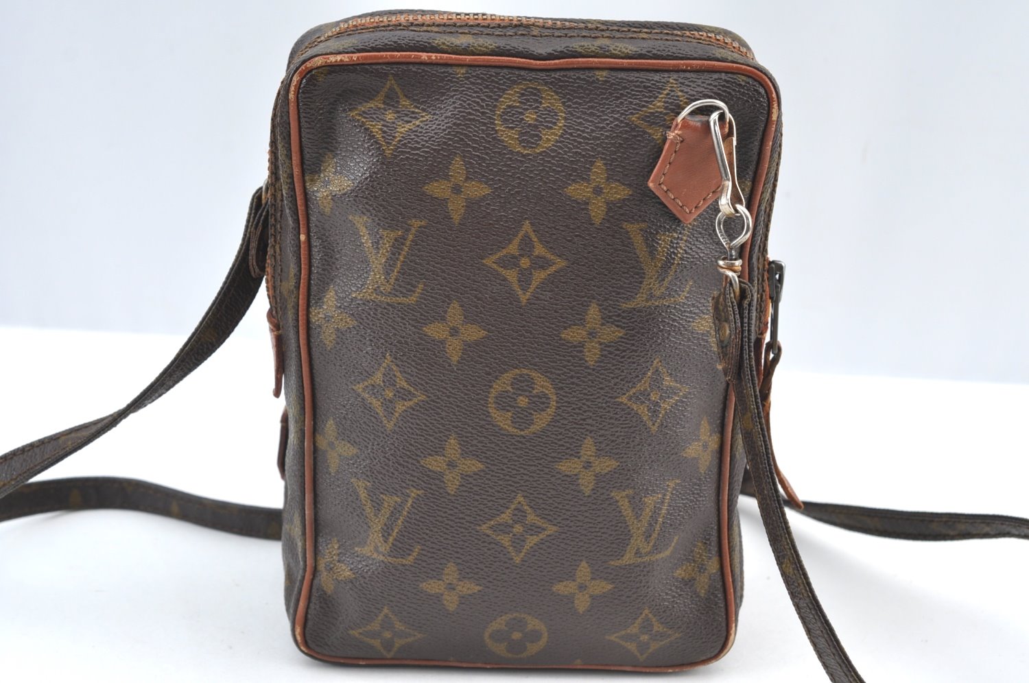 Authentic Louis Vuitton Monogram Amazone Shoulder Cross Body Bag Old Model K7905