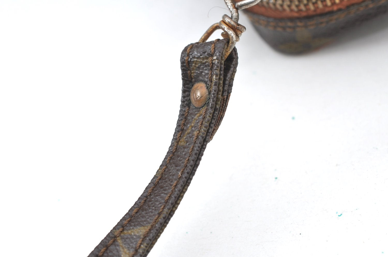 Authentic Louis Vuitton Monogram Amazone Shoulder Cross Body Bag Old Model K7905