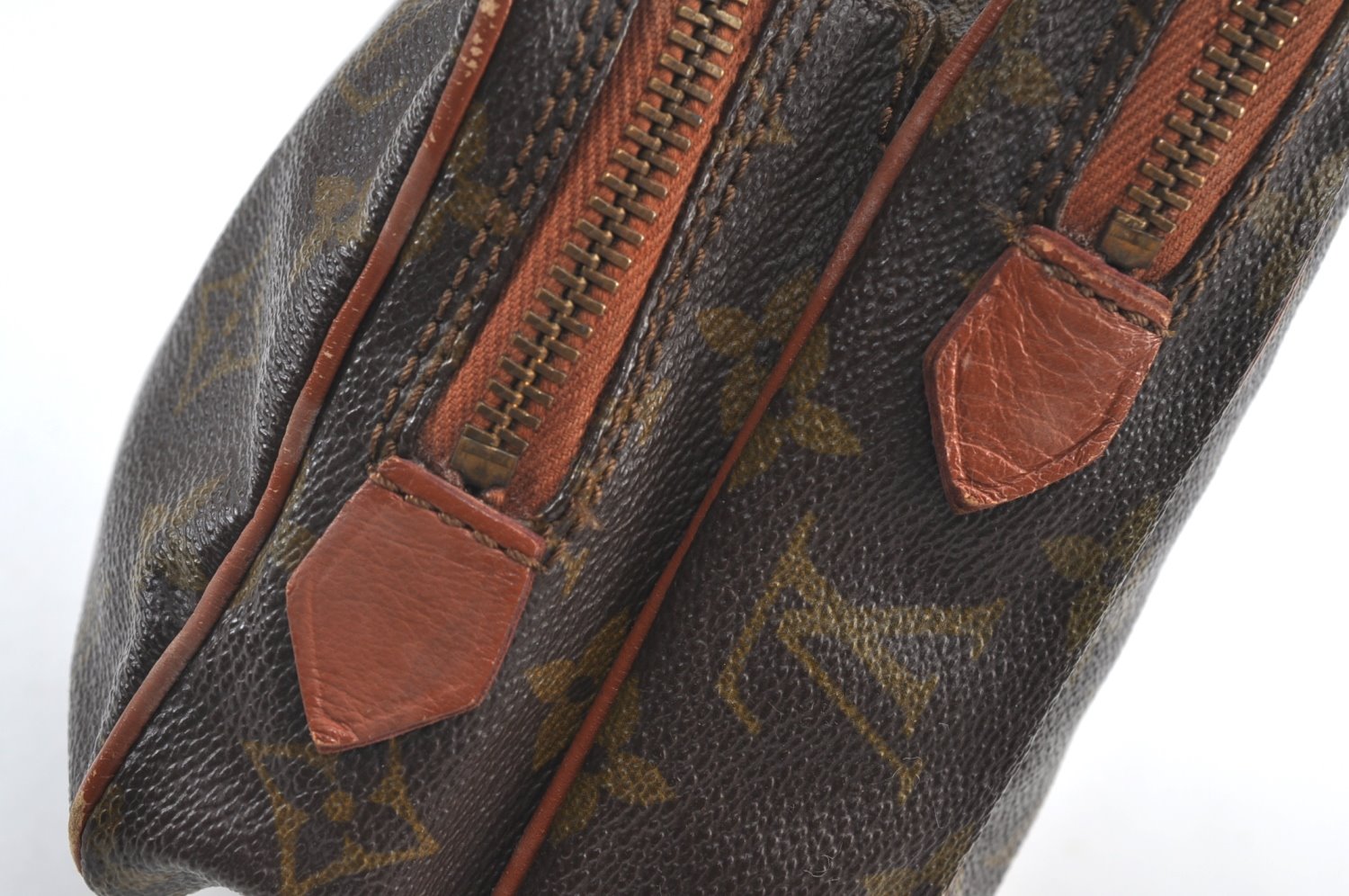 Authentic Louis Vuitton Monogram Amazone Shoulder Cross Body Bag Old Model K7905