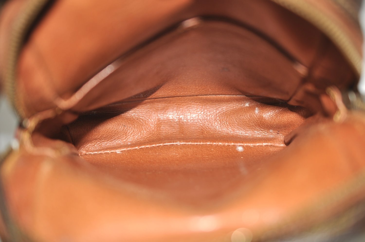 Authentic Louis Vuitton Monogram Amazone Shoulder Cross Body Bag Old Model K7905