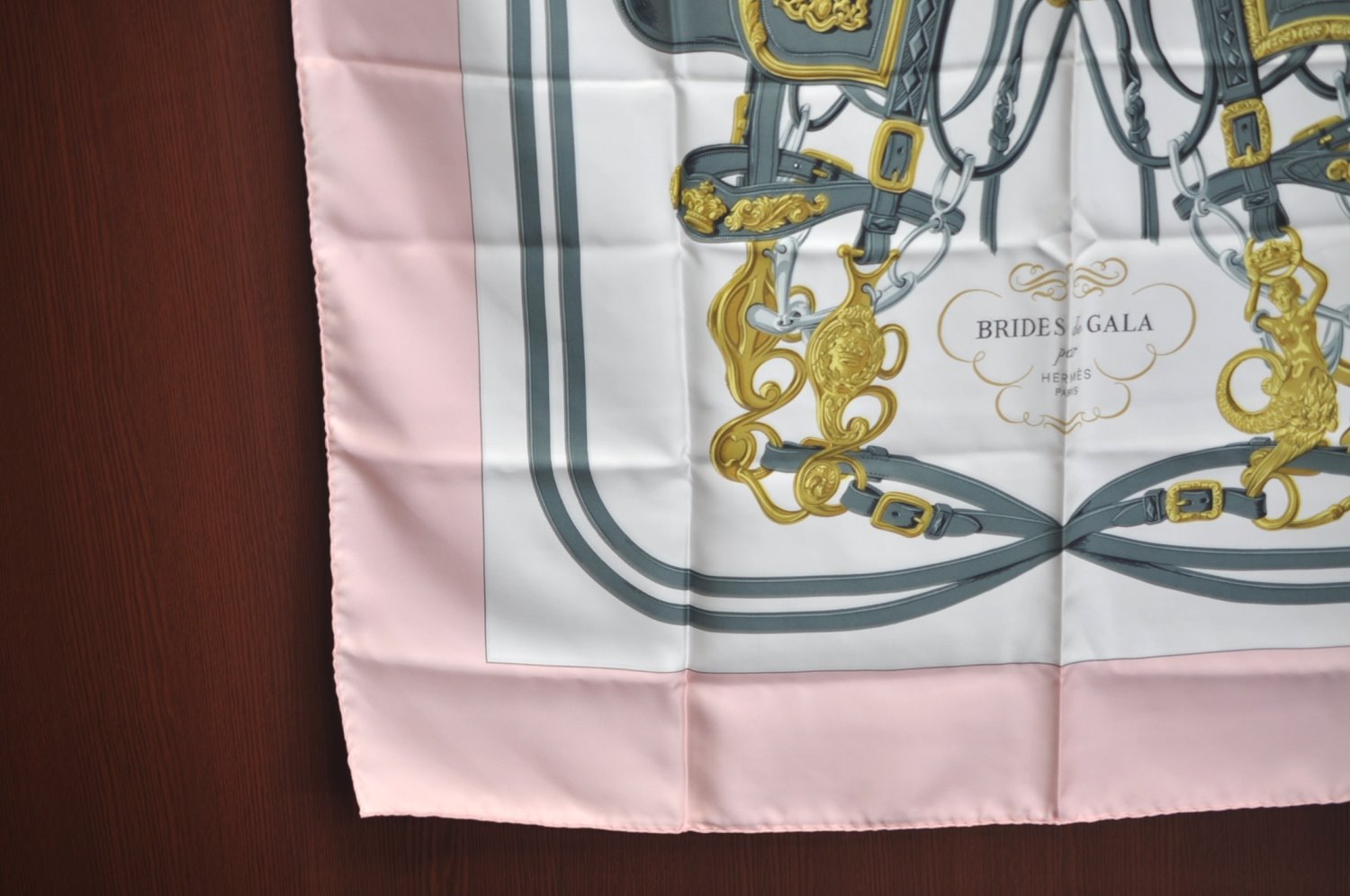 Authentic HERMES Carre 90 Scarf 
