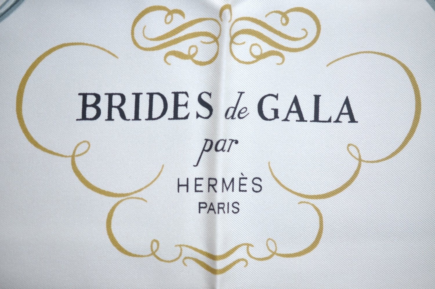 Authentic HERMES Carre 90 Scarf 