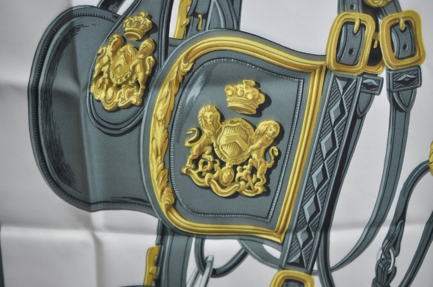 Authentic HERMES Carre 90 Scarf 