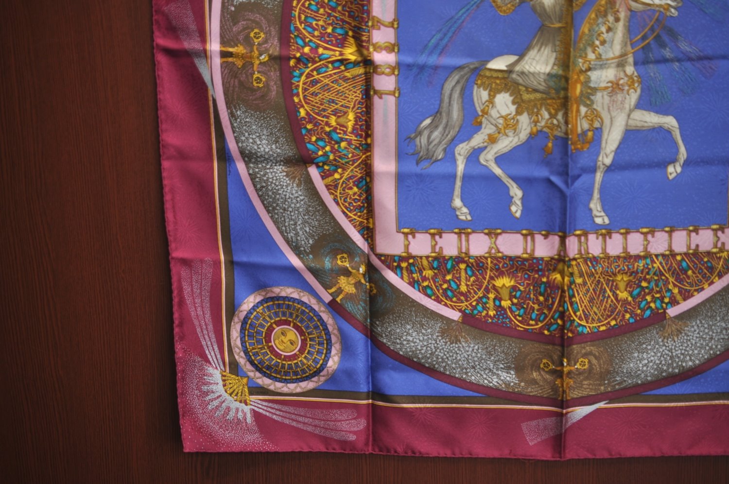 Authentic HERMES Carre 90 Scarf 