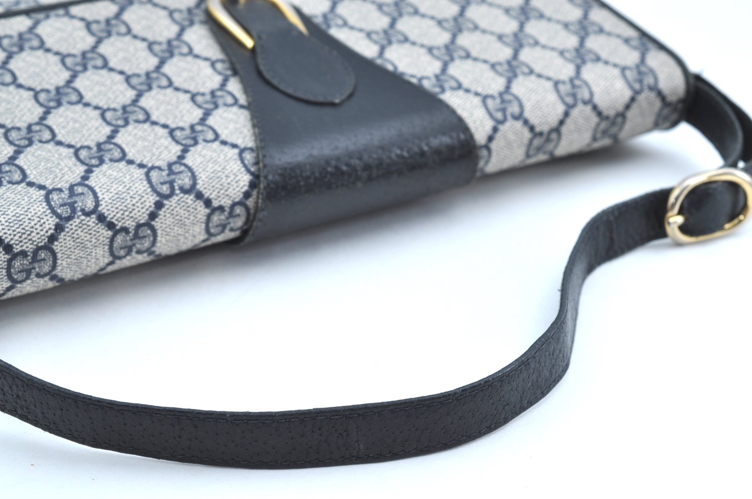 Authentic GUCCI 2Way Shoulder Clutch Hand Bag Purse GG PVC Leather Navy K7942