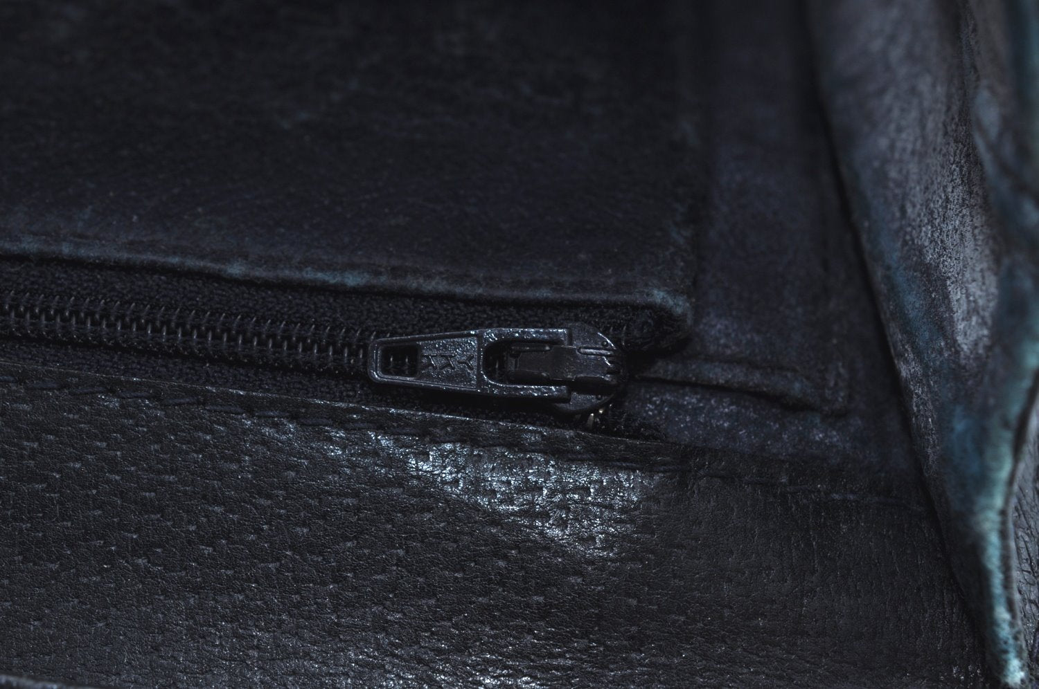 Authentic GUCCI 2Way Shoulder Clutch Hand Bag Purse GG PVC Leather Navy K7942