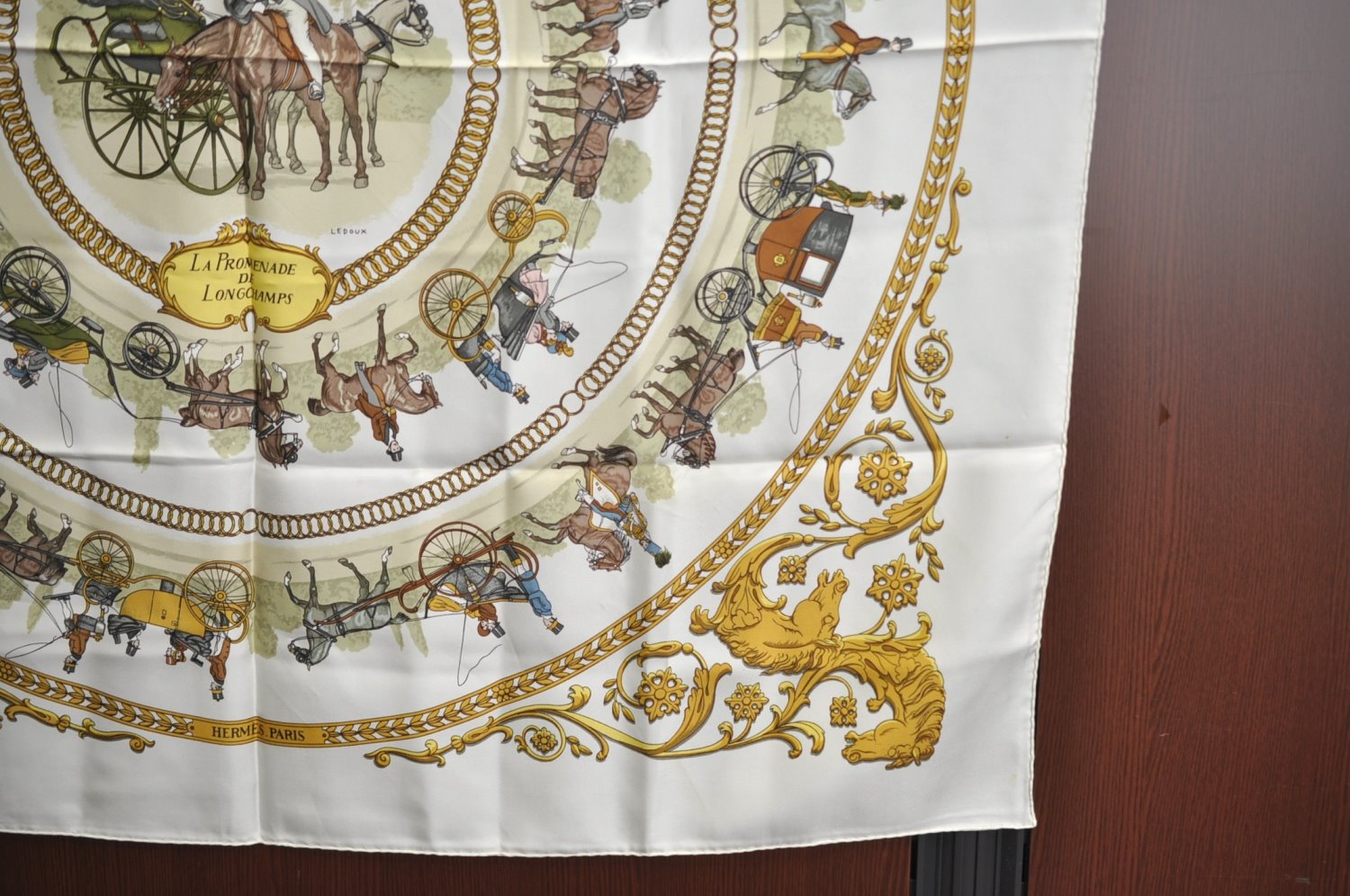 Authentic HERMES Carre 90 Scarf 