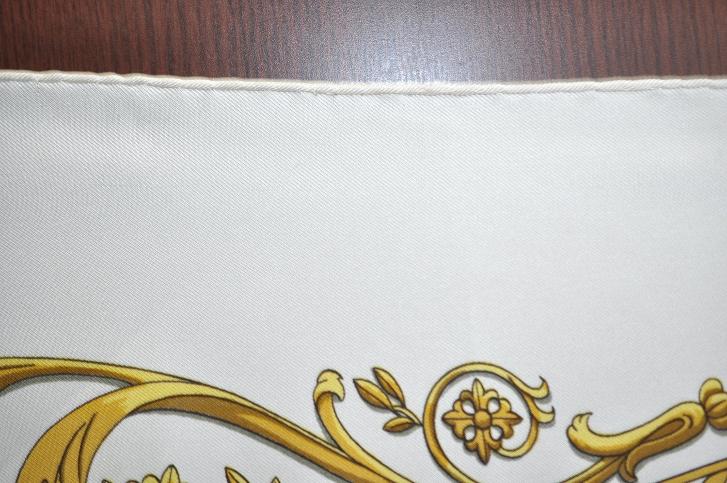 Authentic HERMES Carre 90 Scarf 