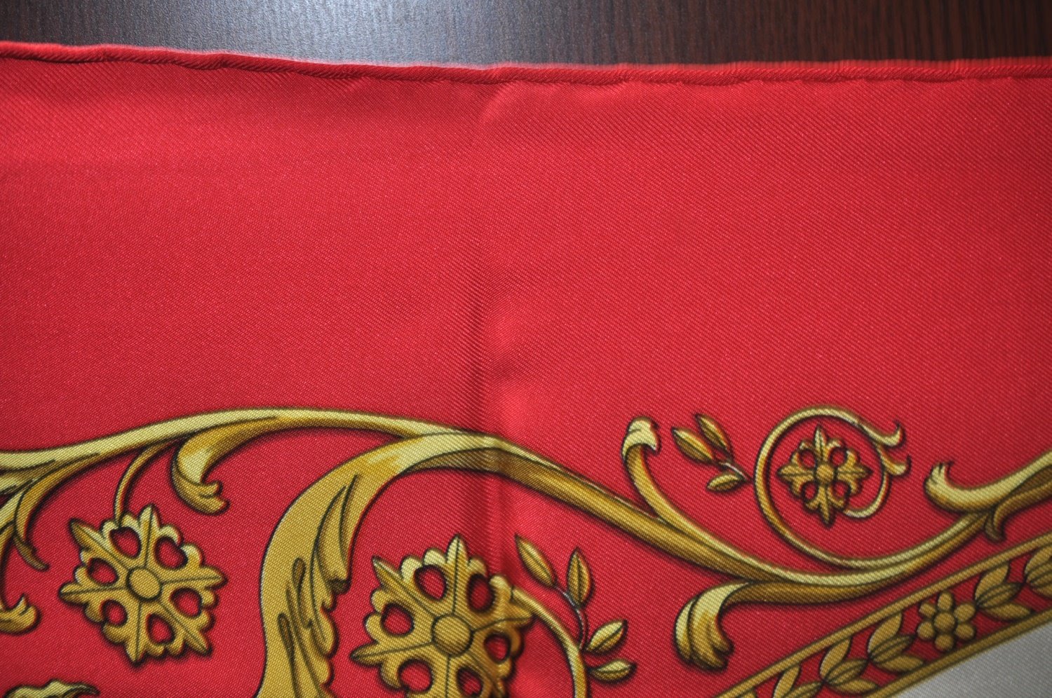 Authentic HERMES Carre 90 Scarf 