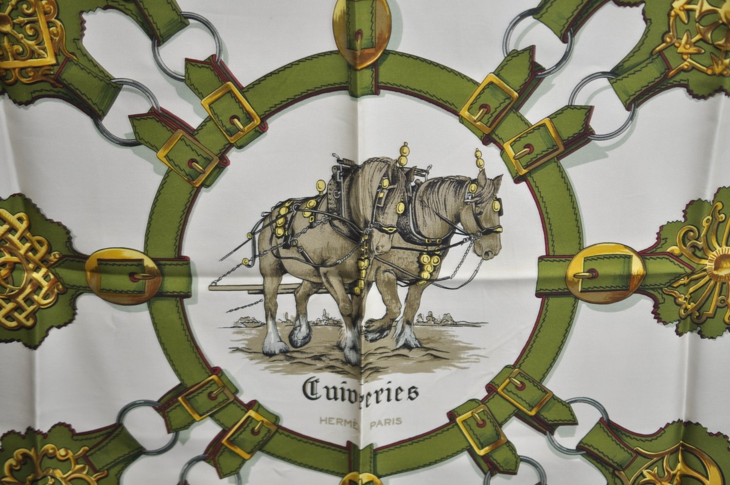 Authentic HERMES Carre 90 Scarf 