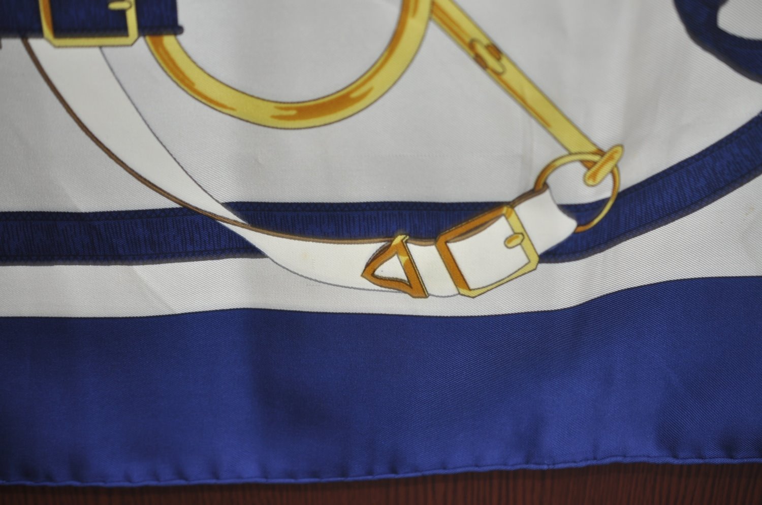 Authentic HERMES Carre 90 Scarf 