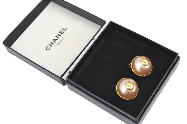 Auth CHANEL Imitation Pearl Clip-On Earrings CoCo Mark Gold Plated Box K7979