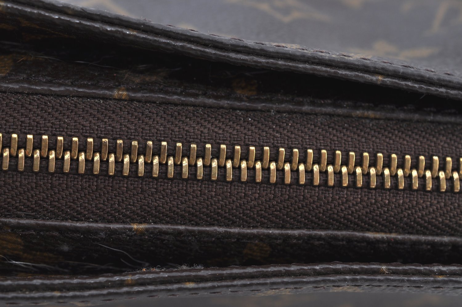 Authentic Louis Vuitton Monogram Cabas Mezzo Shoulder Tote Bag M51151 Junk K7998