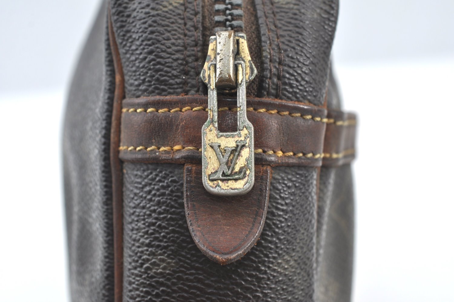 Authentic Louis Vuitton Monogram Compiegne 23 Clutch Hand Bag M51847 LV K8007