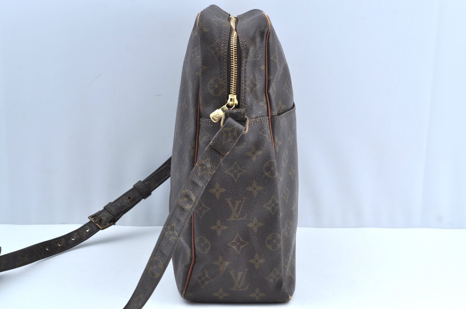 Authentic Louis Vuitton Monogram Marceau Shoulder Cross Body Bag Old Model K8011