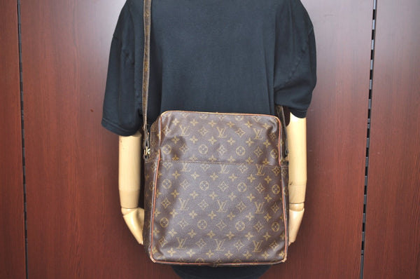 Authentic Louis Vuitton Monogram Marceau Shoulder Cross Body Bag Old Model K8011